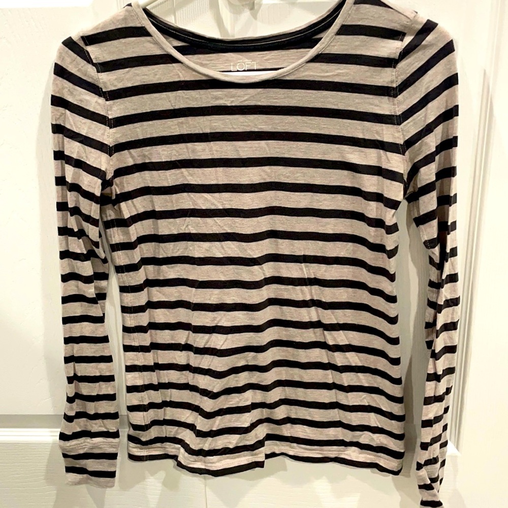 Loft long sleeved shirt